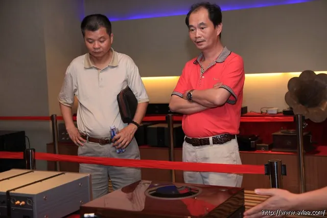 广东南湖国际旅行社有限责任公司董事长赵祁先生亲临音响博物馆