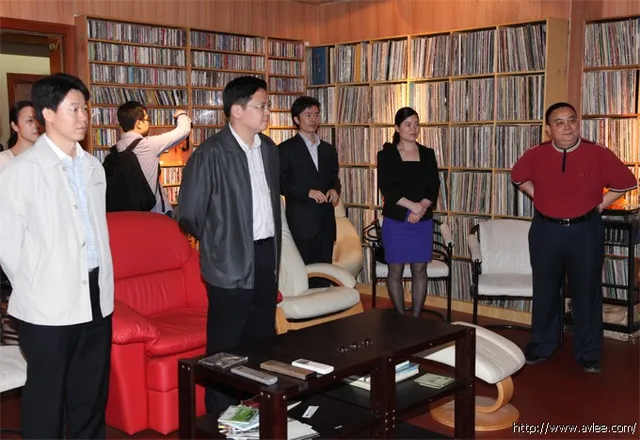 团省委领导一行人到十八子集团参观指导