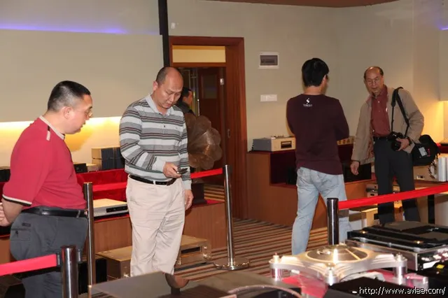 广州发烧友一行人莅临我集团参观指导