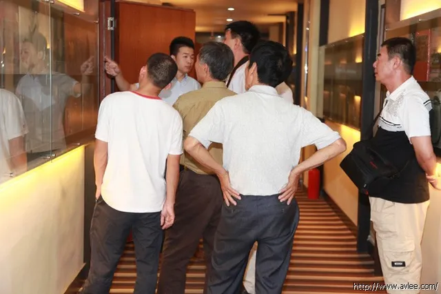 怡豪庭工程部人员到世界发烧音响博物馆参观交流